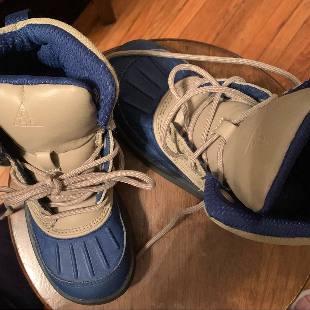 Nike ACG Woodside 2 Blue & Tan Waterproof Boots 524873-403 Little Kids Size 12C